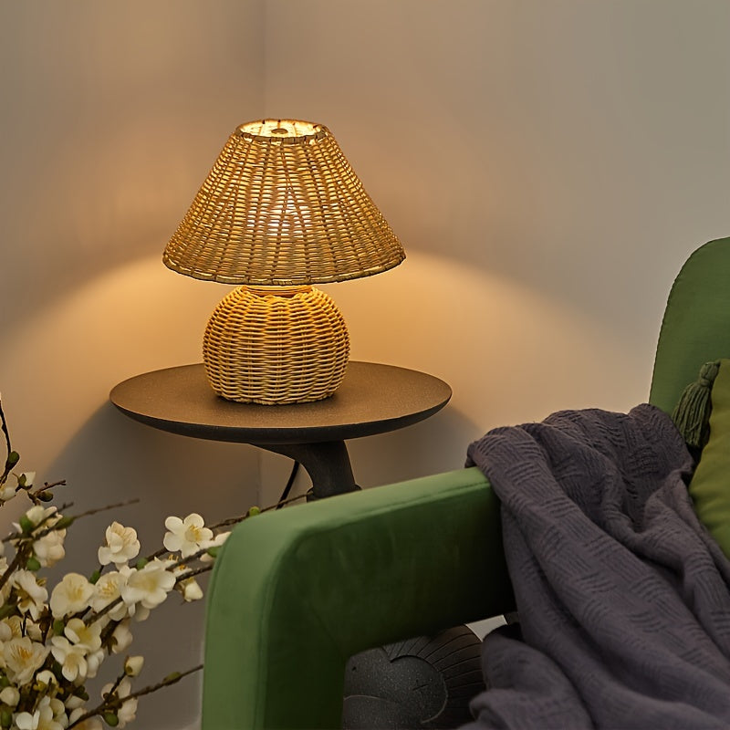 Ręcznie wyplatana rustykalna lampa stołowa z bambusowej plecionki w stylu zen boho