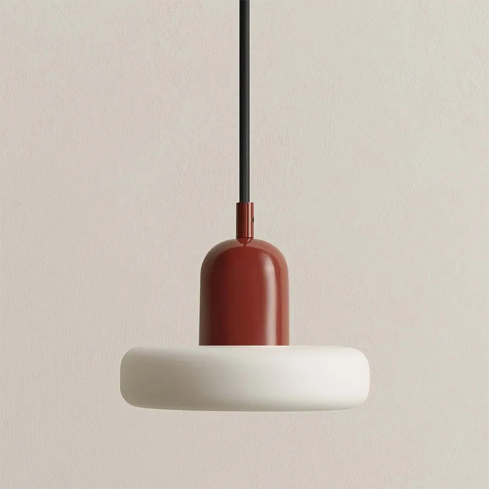 Skandynawska minimalistyczna wisząca lampa z gładkim kopułowym kloszem z matowego szkła
