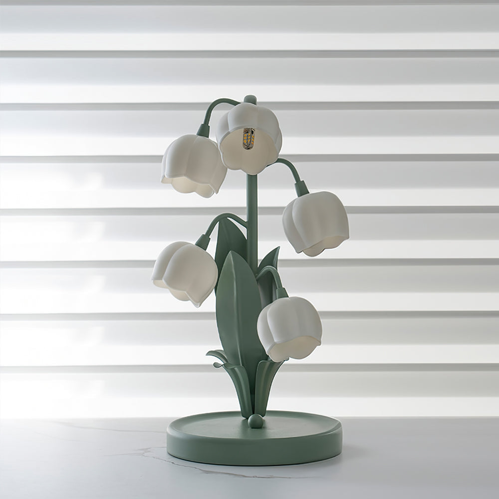 Lampa stołowa w kształcie tulipana z kwiatem orchidei