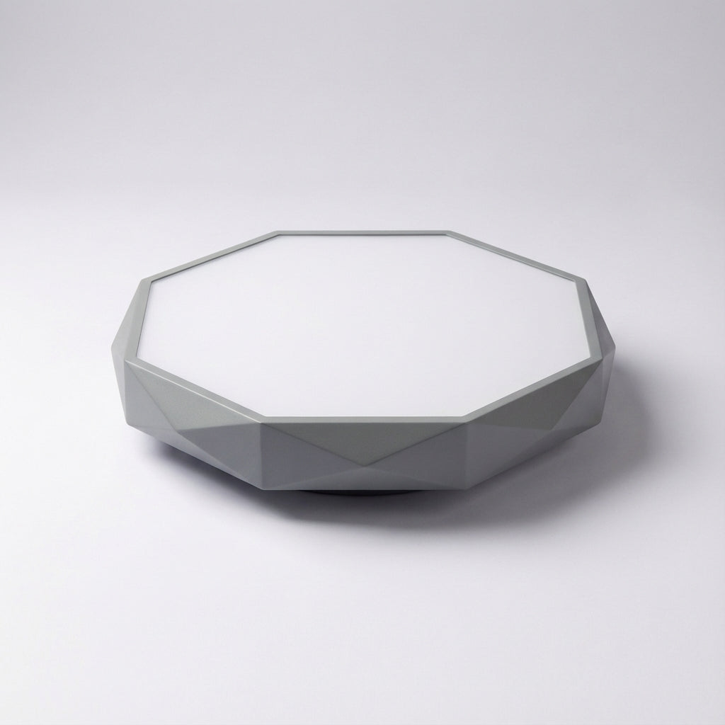 Geometryczna żelazna sufitowa lampa z akrylowym kloszem w kształcie pięciokąta