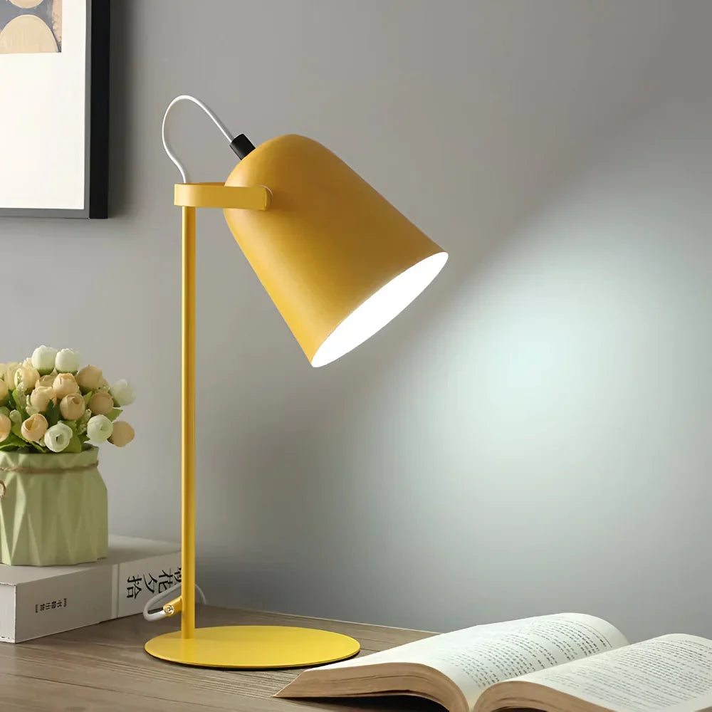 Lampa biurkowa i stołowa z obrotowym metalowym kloszem, regulacją i światłem przyjaznym dla oczu