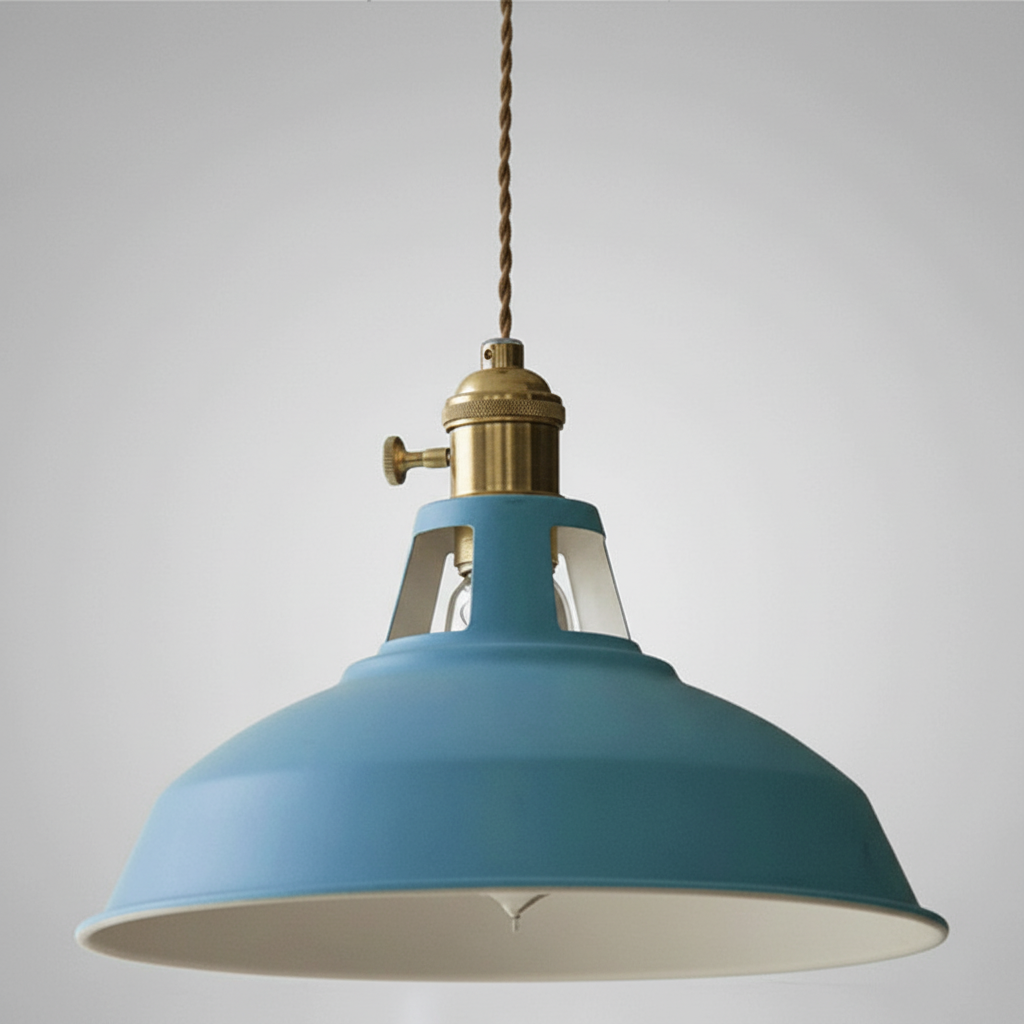 Metalowa lampa wisząca w stylu retro industrialnym z regulowanym łańcuchem