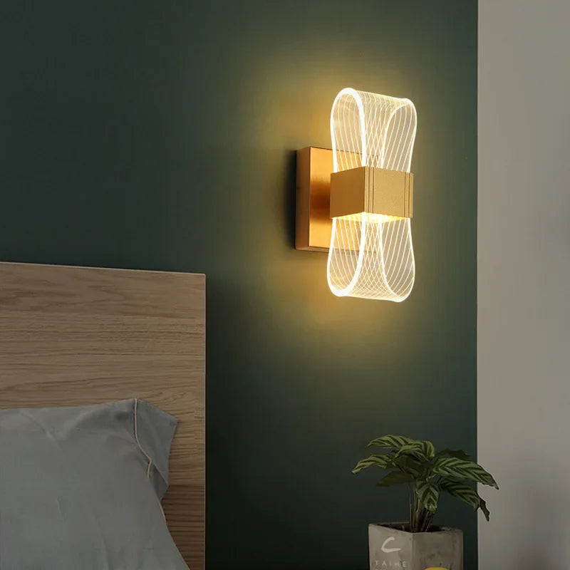 Rzeźbiarska nordycka minimalistyczna lampa ścienna z pętlą z aluminium