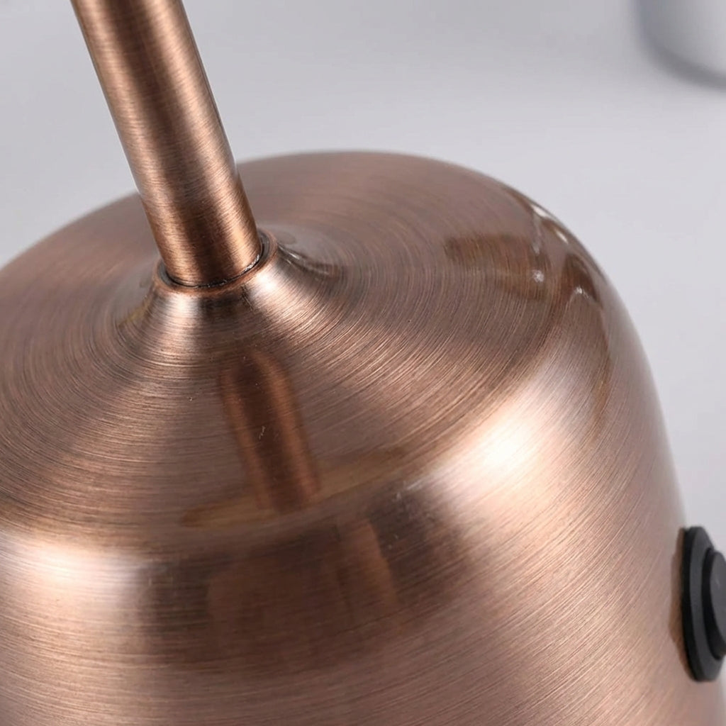 Skandynawska metalowa lampa biurkowa z regulacją jasności i funkcją ściemniania