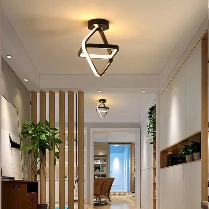Nowoczesna sufitowa lampa z podwójnym aluminiowym pierścieniem i akrylowym kloszem