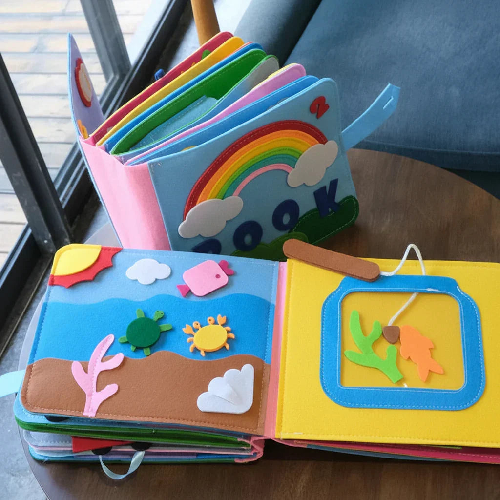 Miękka filcowa interaktywna książeczka Montessori do zabawy bez ekranu