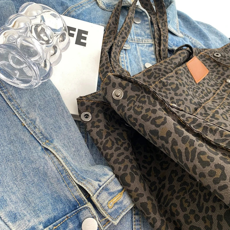 Oversize'owa, pojemna torba typu tote na ramię z płótna w lamparci wzór
