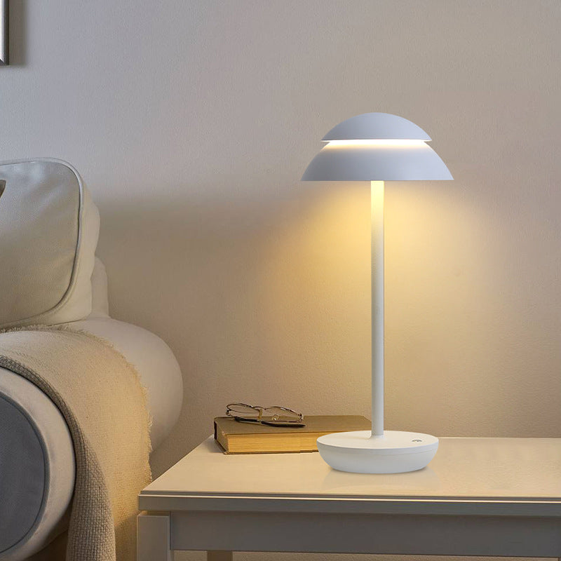 Bezprzewodowa przenośna plastikowa ładowalna lampa stołowa do wnętrz i na zewnątrz