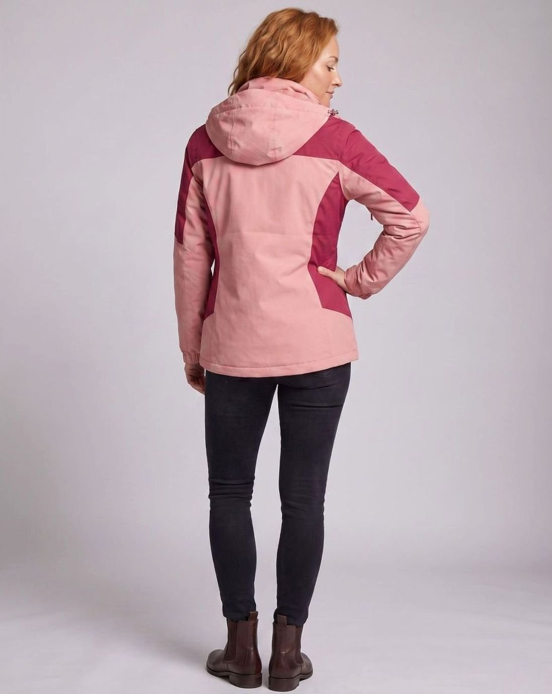 Damska różowa kurtka outdoorowa 2 w 1 z kapturem, z miękkiego materiału softshell i polaru