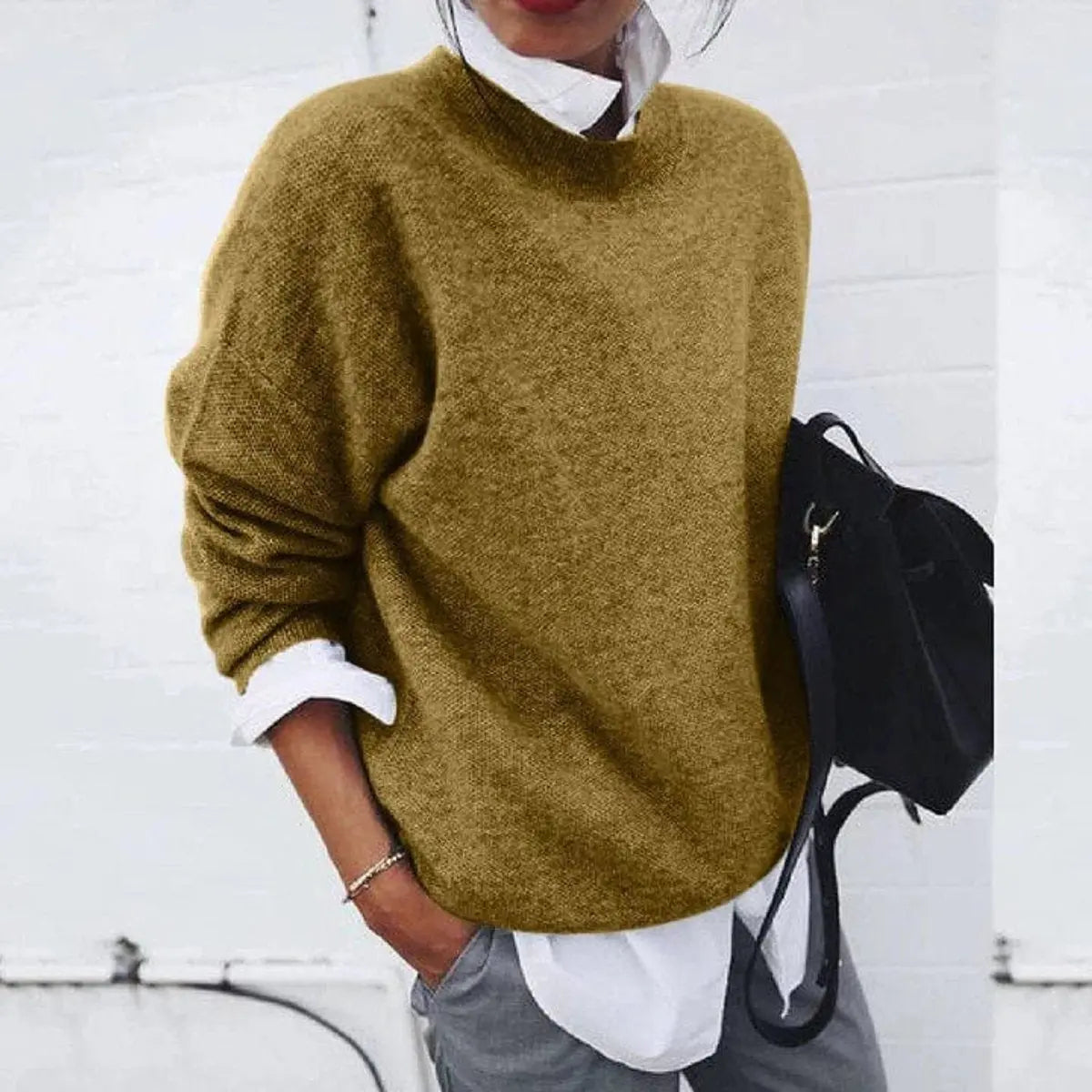 Damski oversize’owy miękki sweter z dzianiny z okrągłym dekoltem