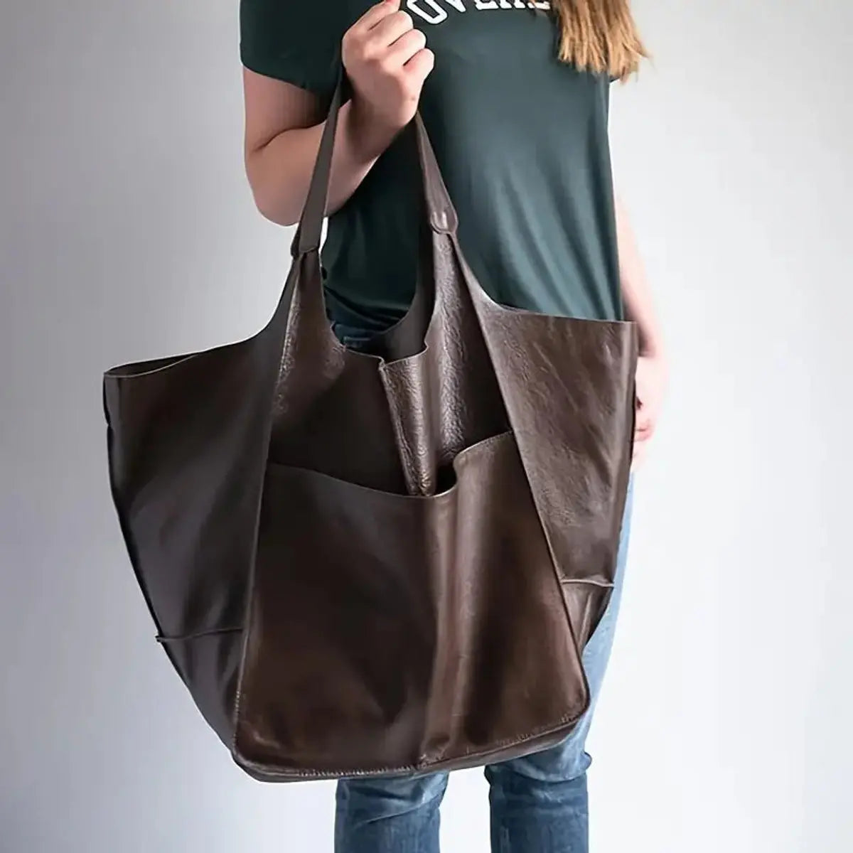 Damska oversize’owa torba shopper z ekoskóry i magnetycznym zapięciem
