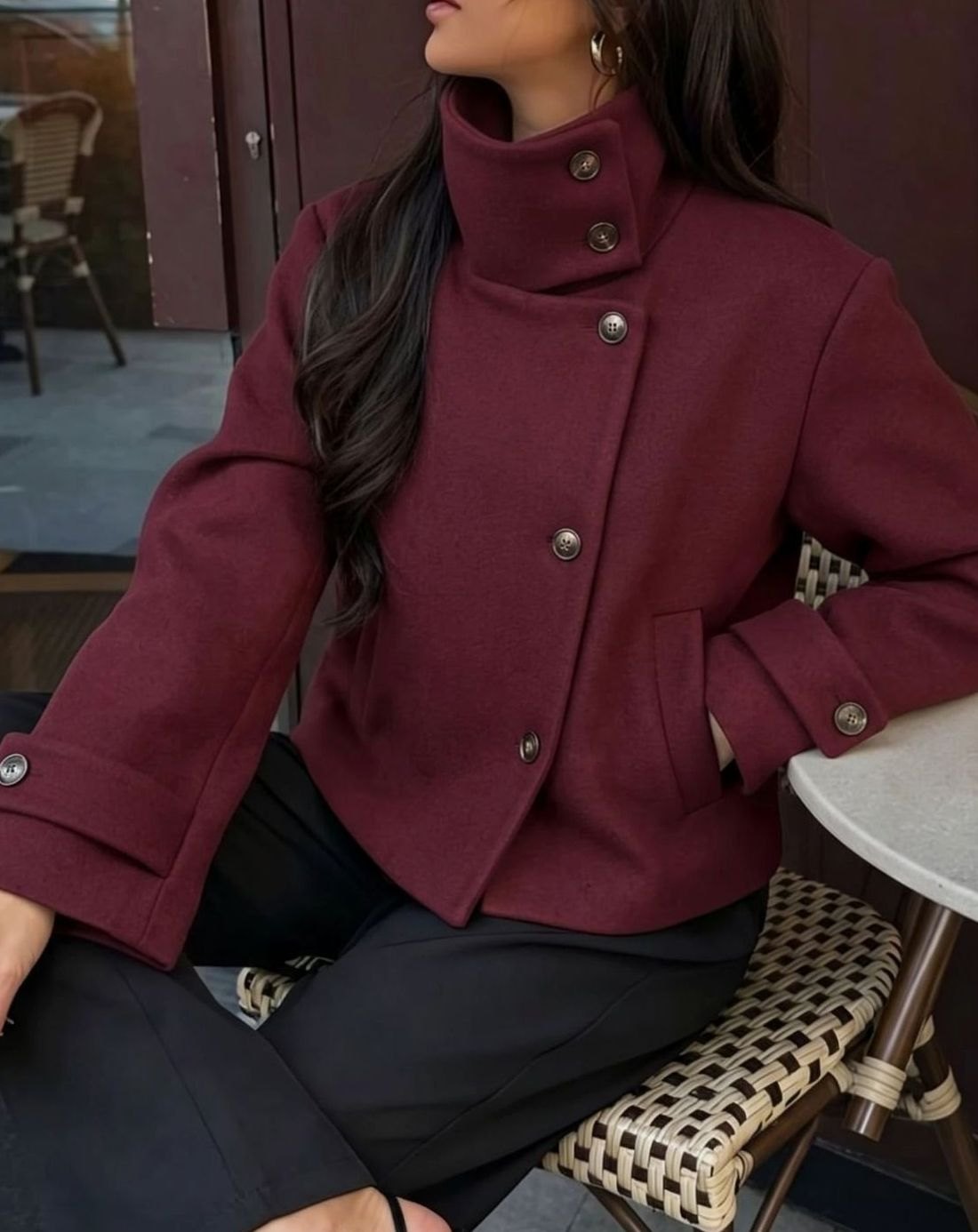Damski krótki płaszcz z wełną, w stylu vintage, ze stójką