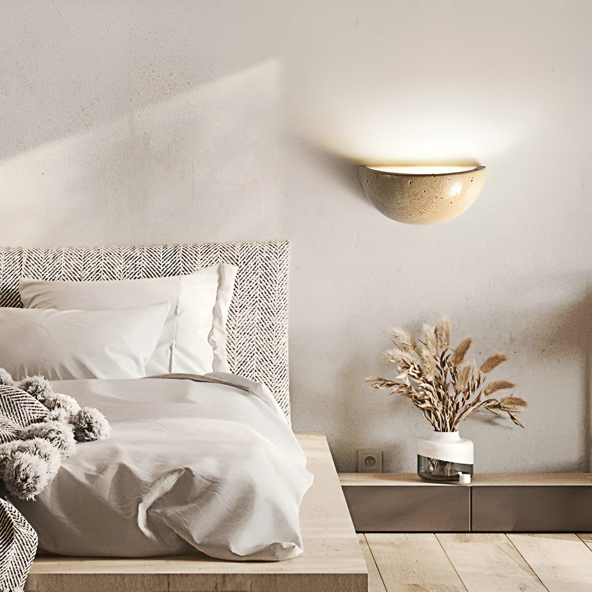 Półokrągła lampa ścienna z naturalnego kamienia w stylu wabi-sabi