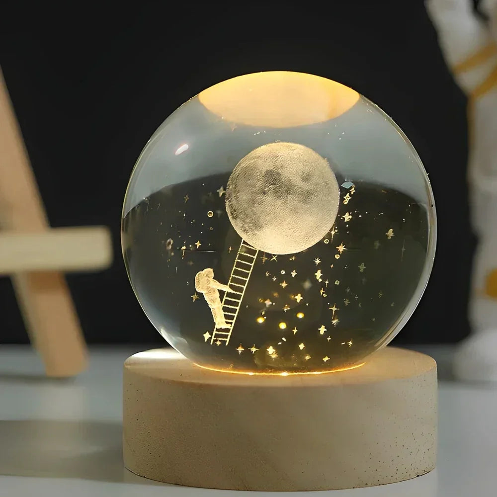 Lampa stołowa i nocna z grawerowaną kryształową kulą w kształcie planety