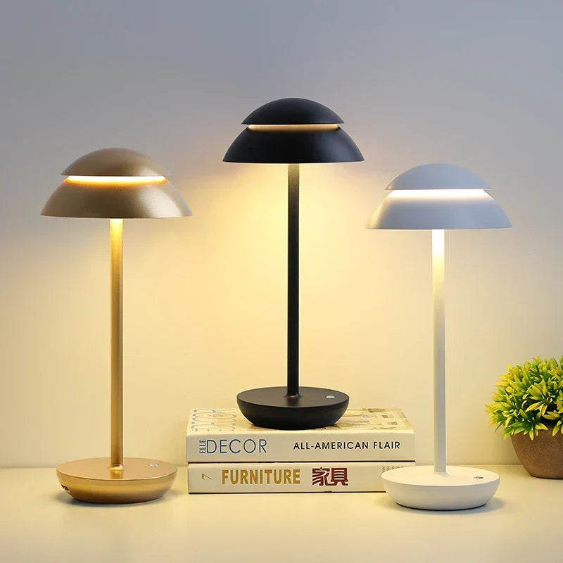 Rzeźbiarska bezprzewodowa aluminiowa lampa stołowa z kloszem w kształcie kopuły i akumulatorem