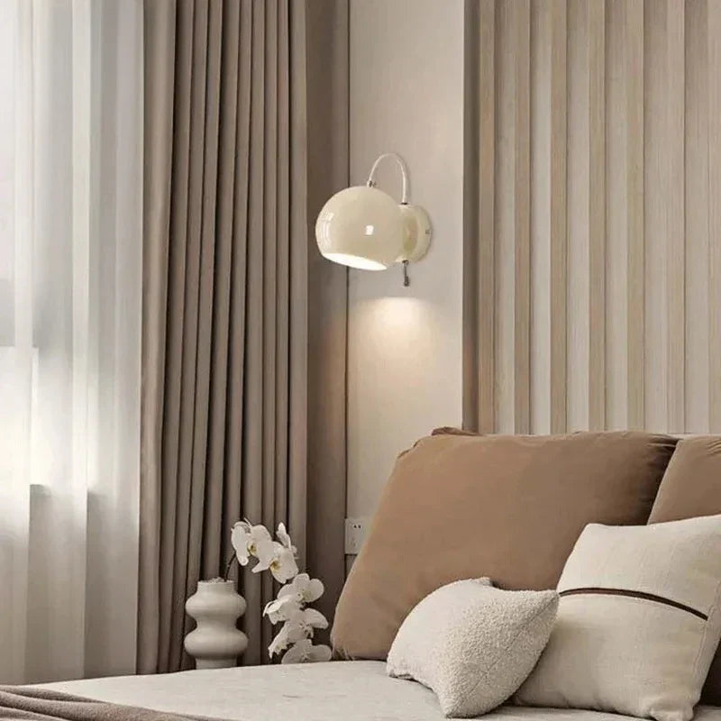 Nordycka minimalistyczna obrotowa lampa sufitowa w kształcie kopuły