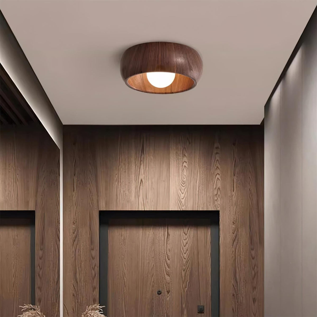 Minimalistyczna okrągła skandynawska lampa sufitowa z drewna w stylu japandi do montażu nawierzchniowego