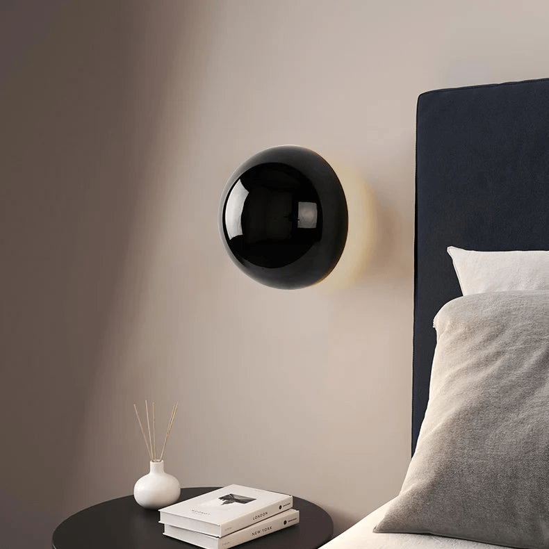 Okrągła metaliczna rzeźbiarska lampa ścienna Bauhaus z aureolą inspirowaną zaćmieniem