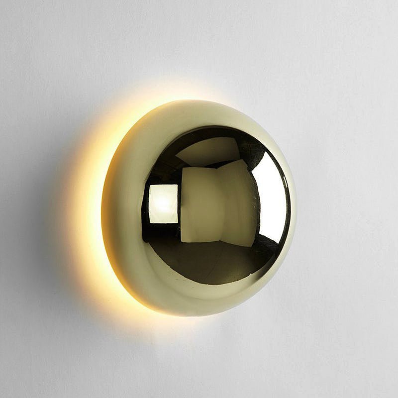 Okrągła metaliczna rzeźbiarska lampa ścienna Bauhaus z aureolą inspirowaną zaćmieniem