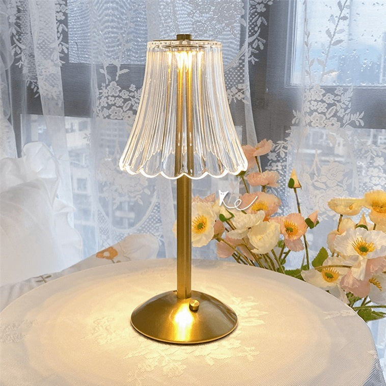 Retro ładowalna lampa stołowa z kryształowym kloszem, szczotkowanym aluminium i sterowaniem dotykowym