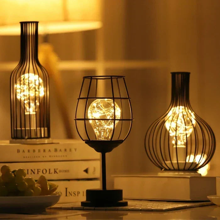 Elegancka nowoczesna metalowa lampa stołowa z materiałowym abażurem, we współczesnym stylu