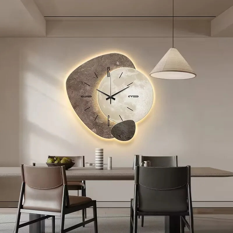 Minimalistyczny skandynawski metalowo-drewniany zegar ścienny z cichym mechanizmem