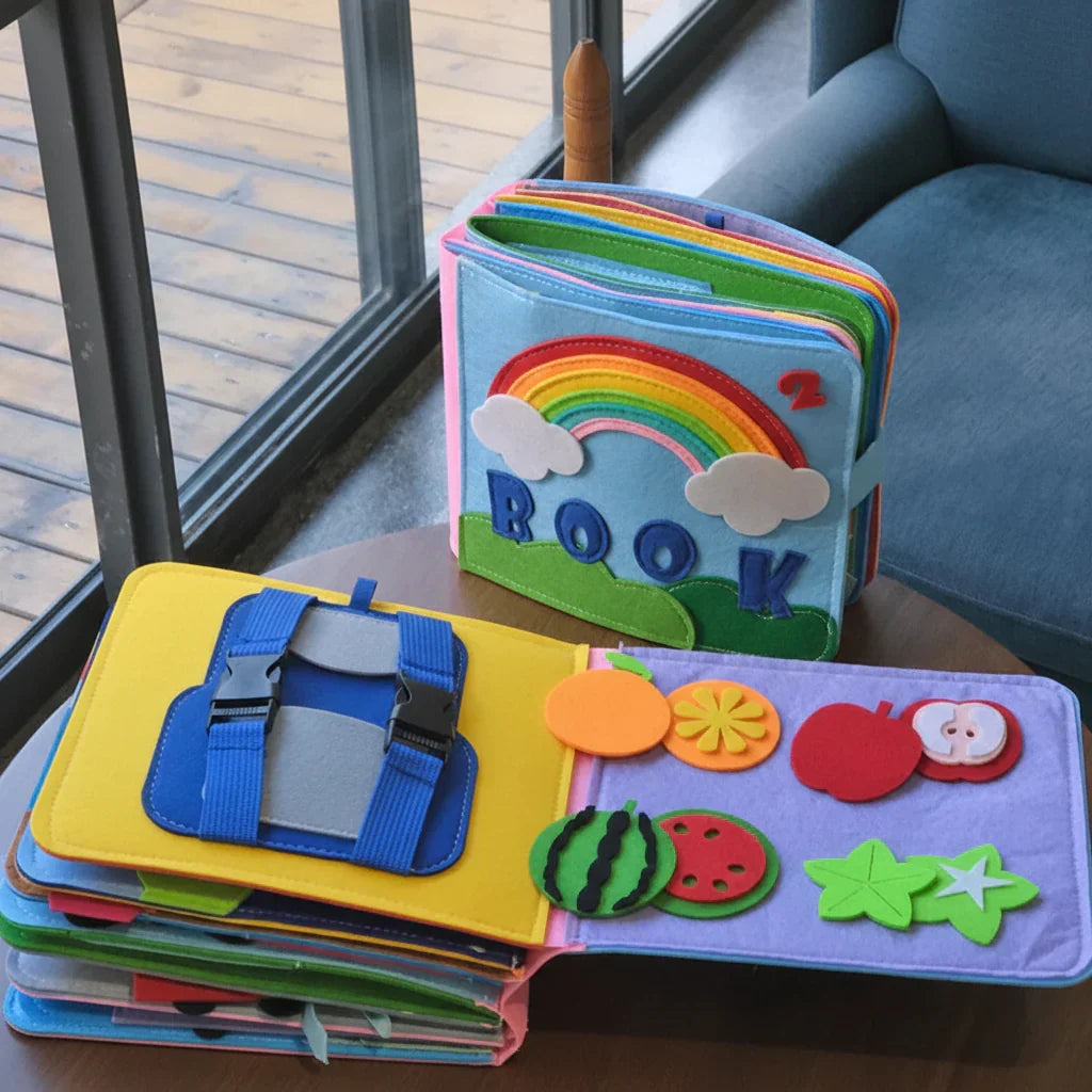 Miękka filcowa interaktywna książeczka Montessori do zabawy bez ekranu