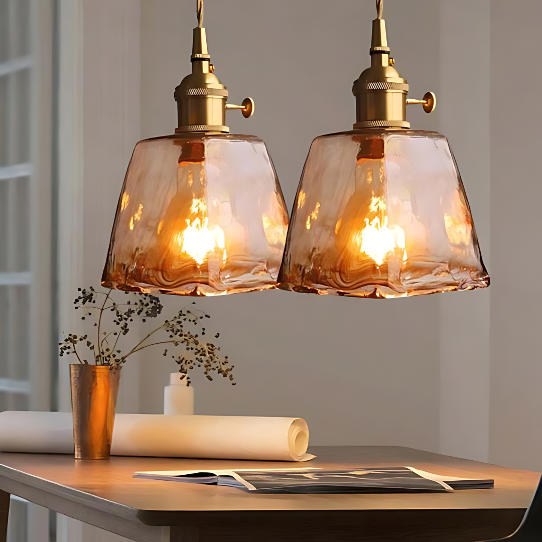 Metalowo-szklana lampa wisząca retro z regulacją wysokości
