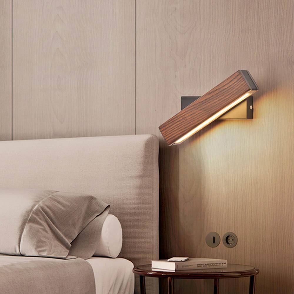Obrotowa drewniano-metalowa lampa ścienna z regulacją kąta