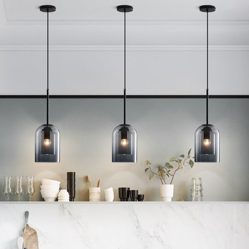 Żelazna lampa wisząca z podwójnym szklanym kloszem w stylu mid-century
