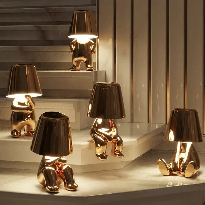 Rzeźbiarska aluminiowo-żywiczna bezprzewodowa ładowalna lampa stołowa z funkcją ściemniania i nastrojowym światłem