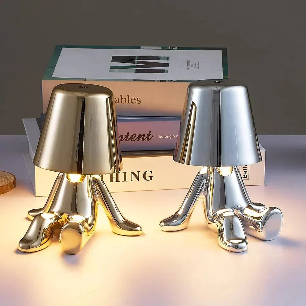Rzeźbiarska aluminiowo-żywiczna bezprzewodowa ładowalna lampa stołowa z funkcją ściemniania i nastrojowym światłem