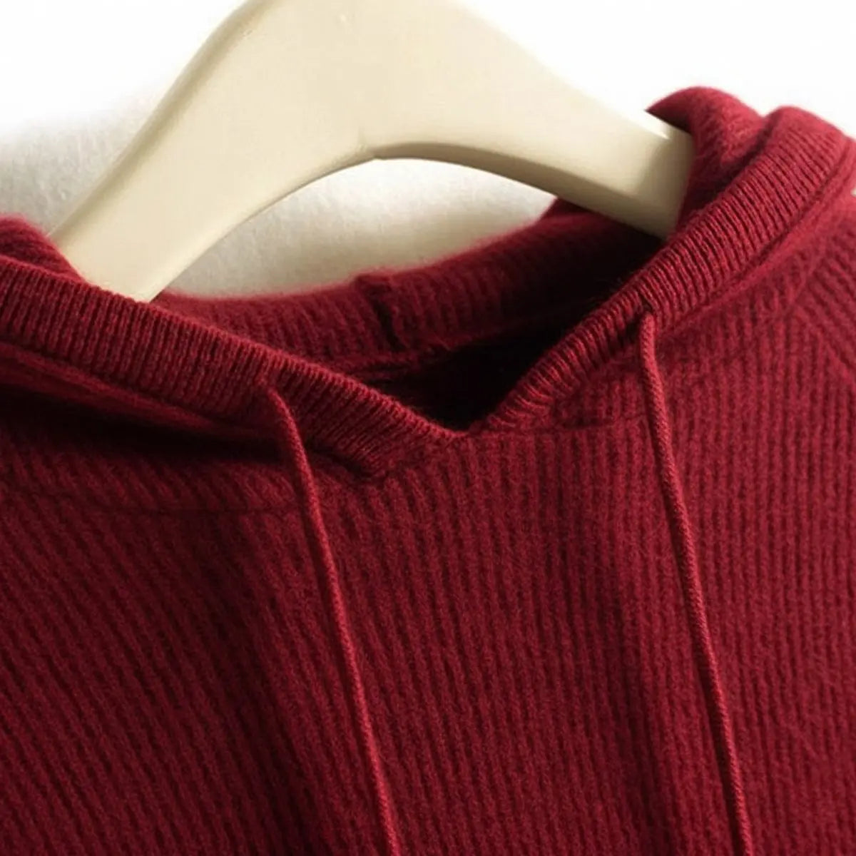 Damski sweter z dzianiny z domieszką kaszmiru i wełny z norek, z kapturem i sznurkiem
