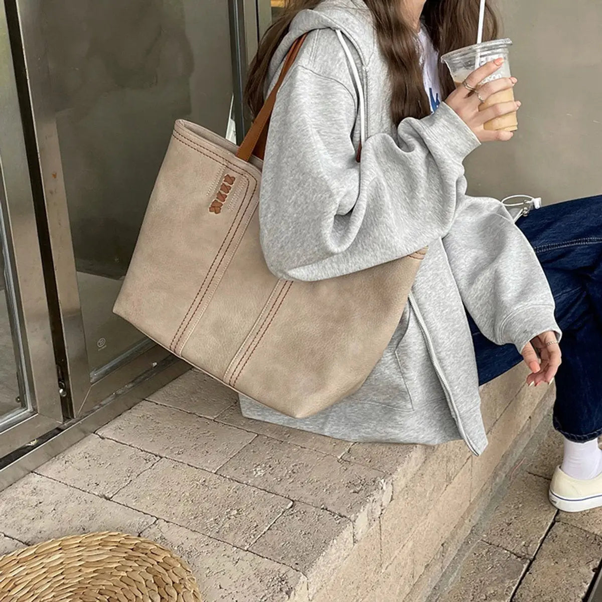 Damska minimalistyczna duża torba shopper ze sztucznej skóry