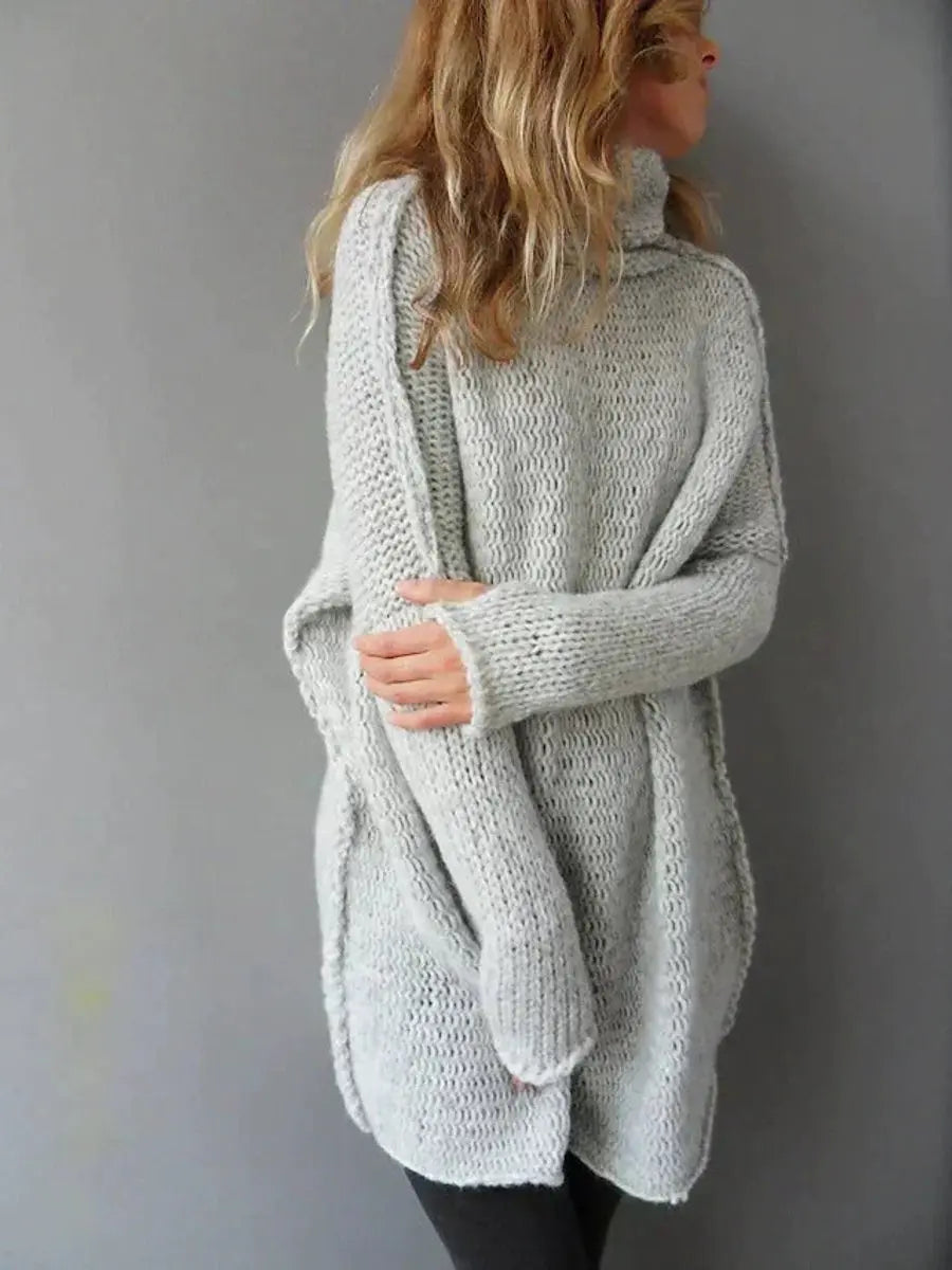 Damski oversize’owy gruby sweter z dzianiny z golfem
