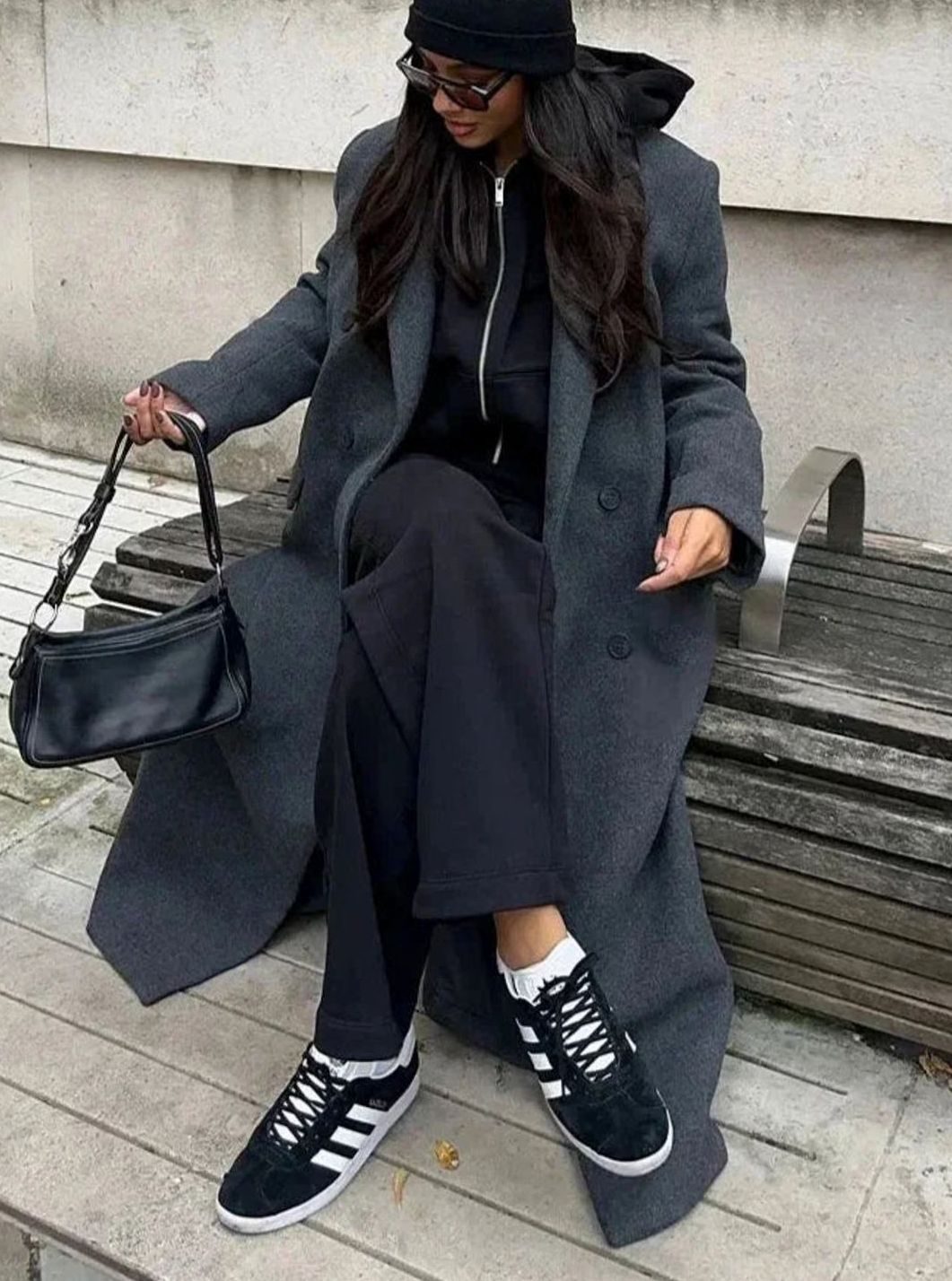 Damski oversize’owy długi płaszcz wełniany, dwurzędowy