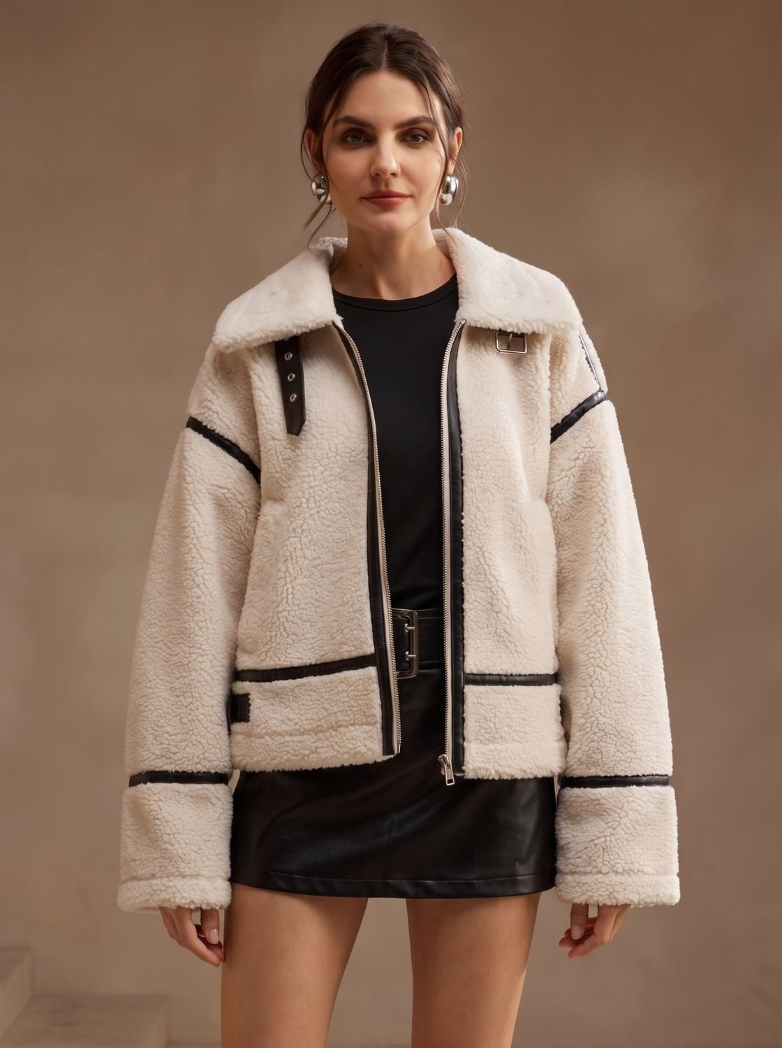 Florence | Damska oversize'owa kurtka teddy z materiału sherpa, kontrastowe wykończenie, zapinana na zamek