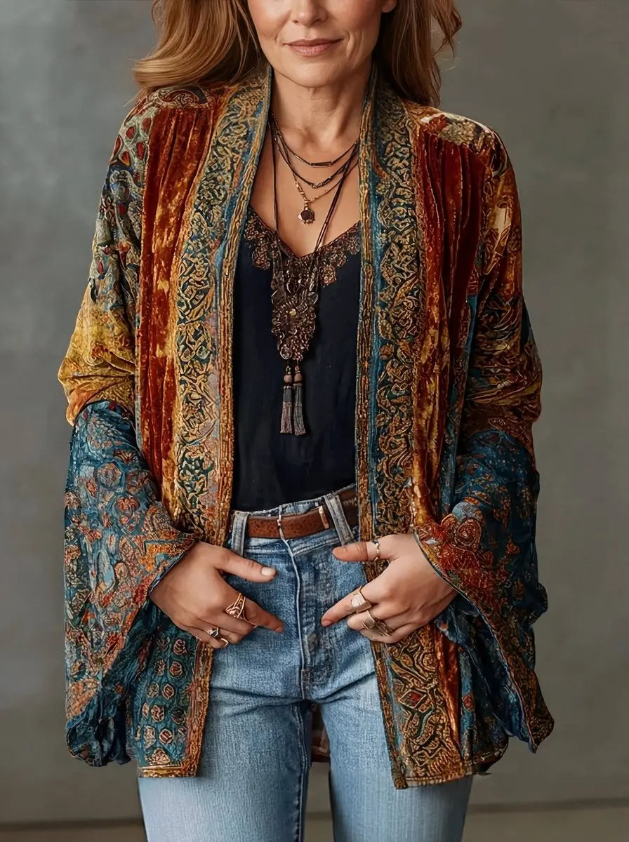 Damska pikowana długa odzież wierzchnia w stylu boho vintage, o kroju kimona